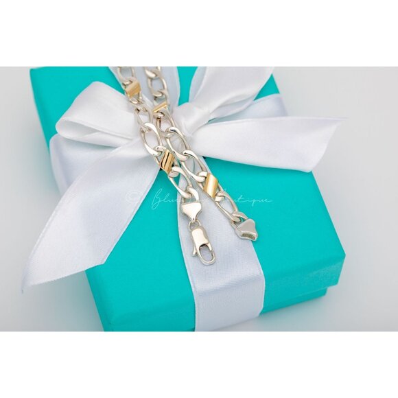 Gorgeous Tiffany & Co. Classic Cuban Vintage Bracelet in 18k Gold and Silver - Picture 4 of 10